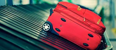 Zničené zavazadlo. Co dělat, když vám letecká společnost poškodí kufry? 