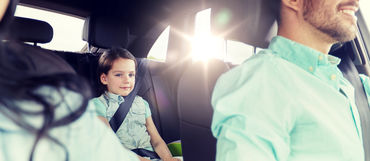 Jedete s dětmi do ciziny? Pozor na bezpečnostní pravidla! Kde je autosedačka povinná?