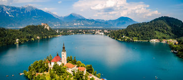 Vypravte se do Slovinska a poznejte modrobílou perlu, jezero Bled