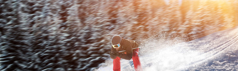 Kam na lyže na Moravě? Nejlepší sjezdovky pro zkušené lyžaře, rodiny s dětmi i začátečníky