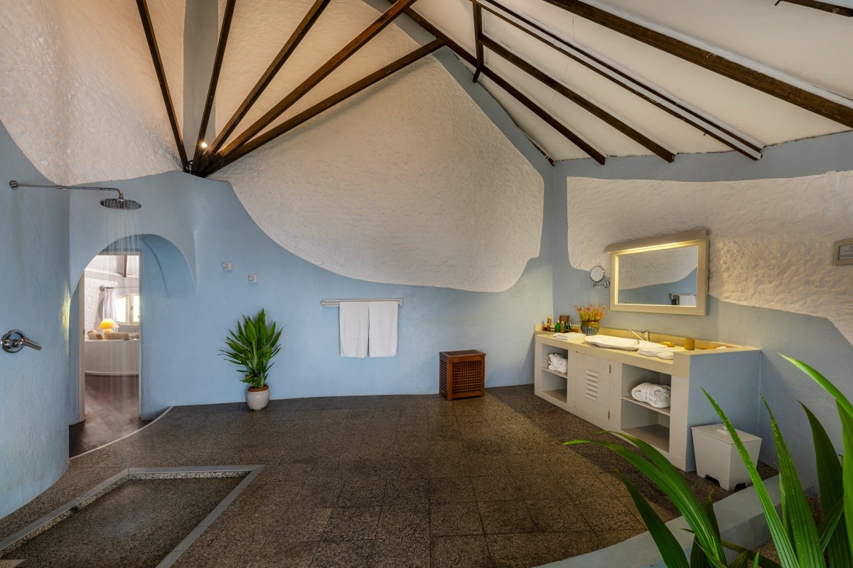 Nika Island Resort
