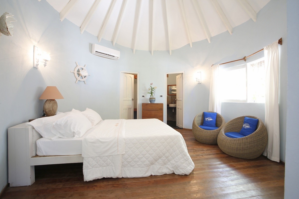 Nika Island Resort