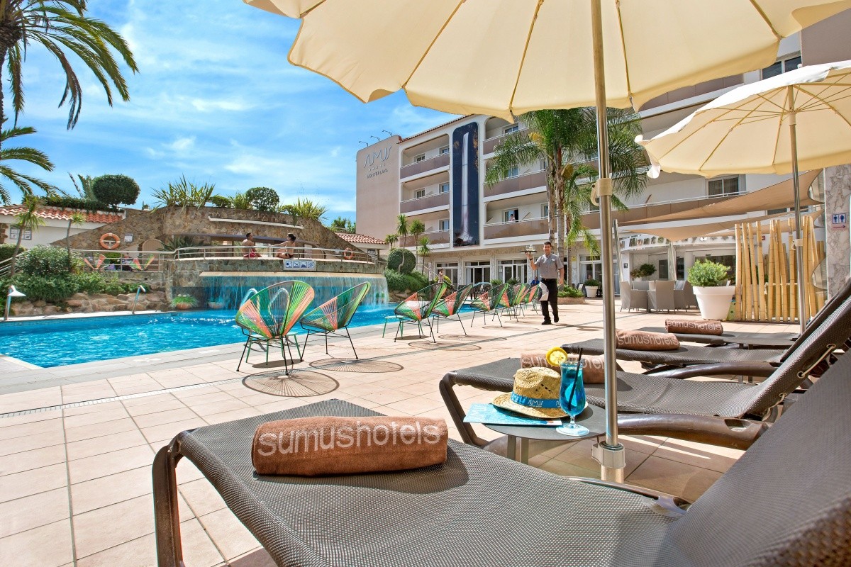 Sumus Hotel Monteplaya