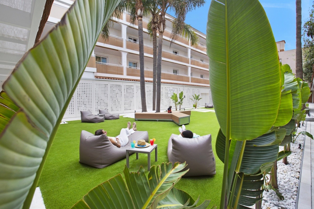 Sumus Hotel Monteplaya