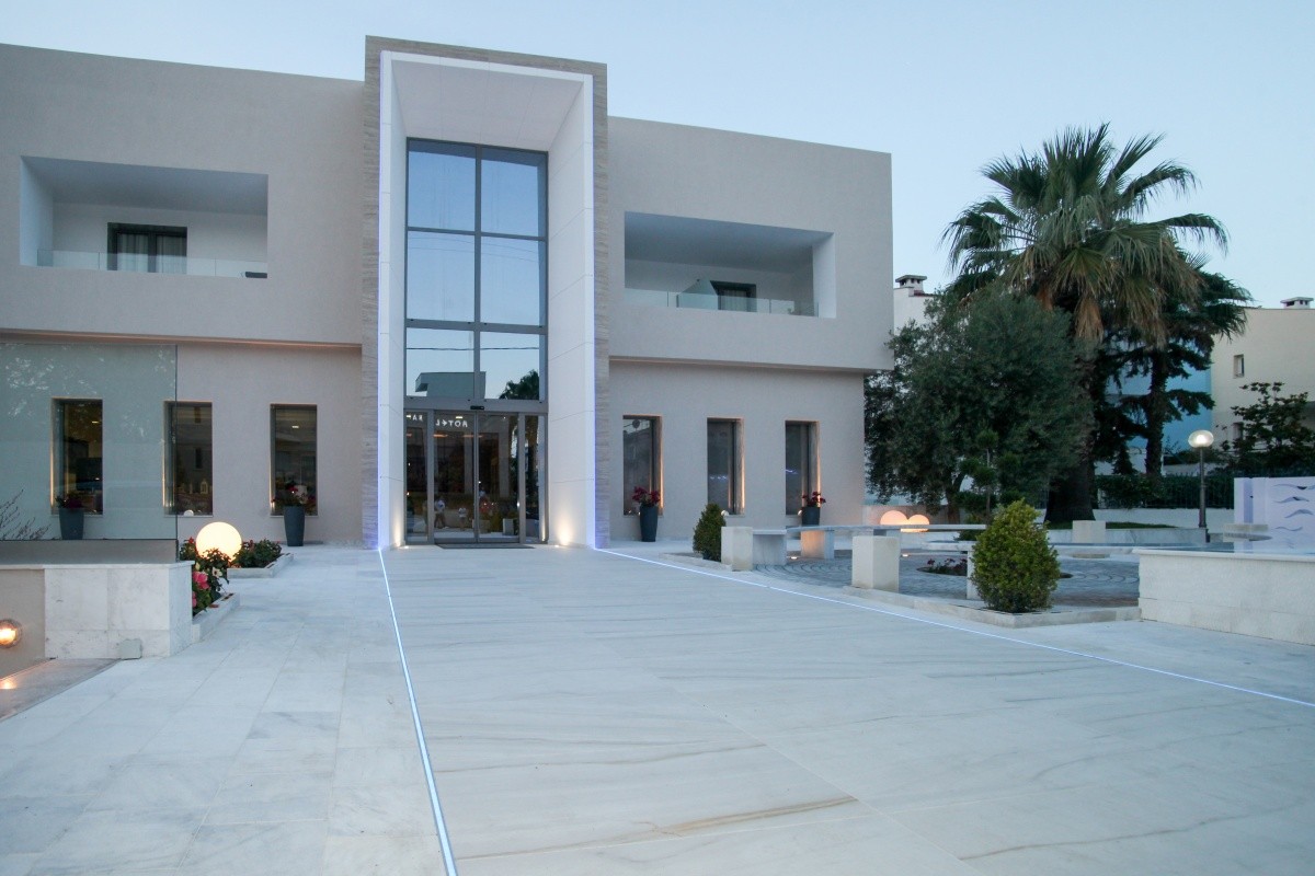 Naias Beach