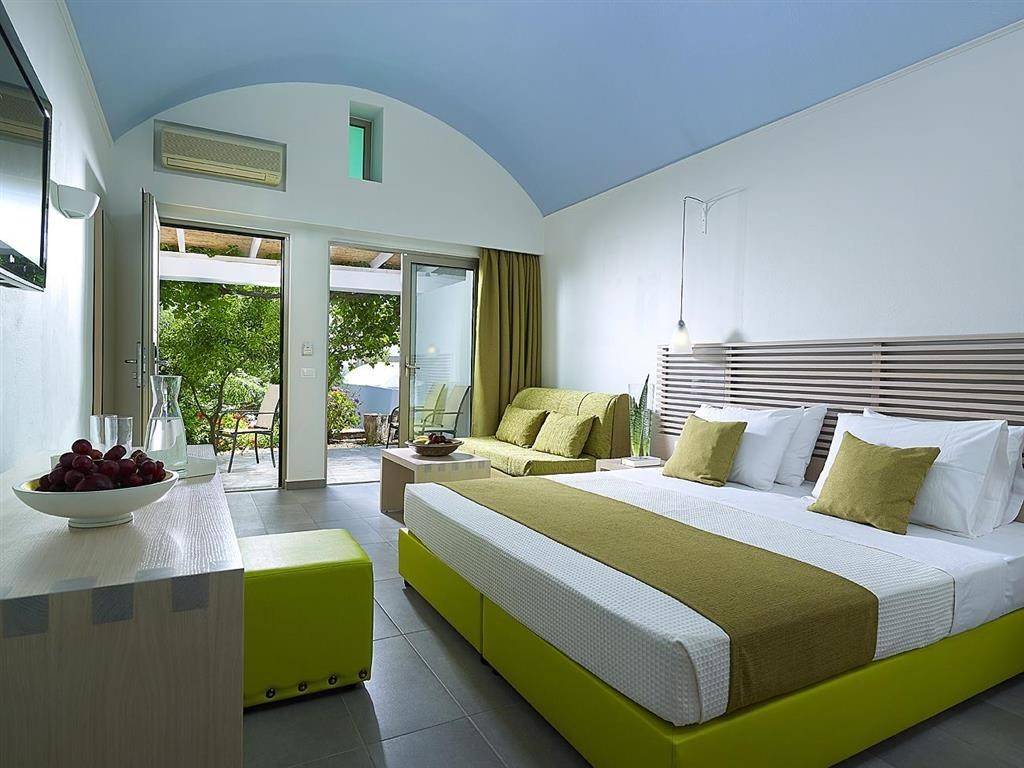 Kakkos Bay
