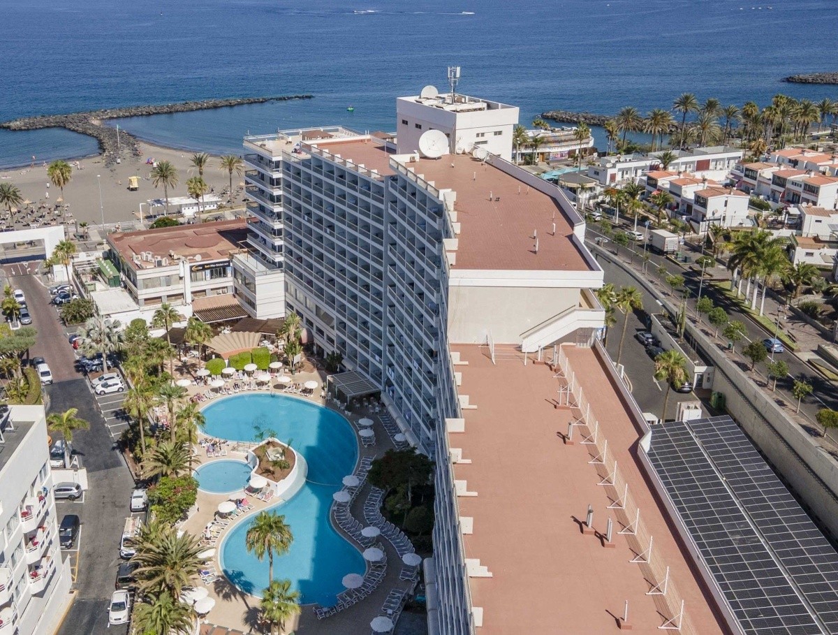 Ona Palm Beach
