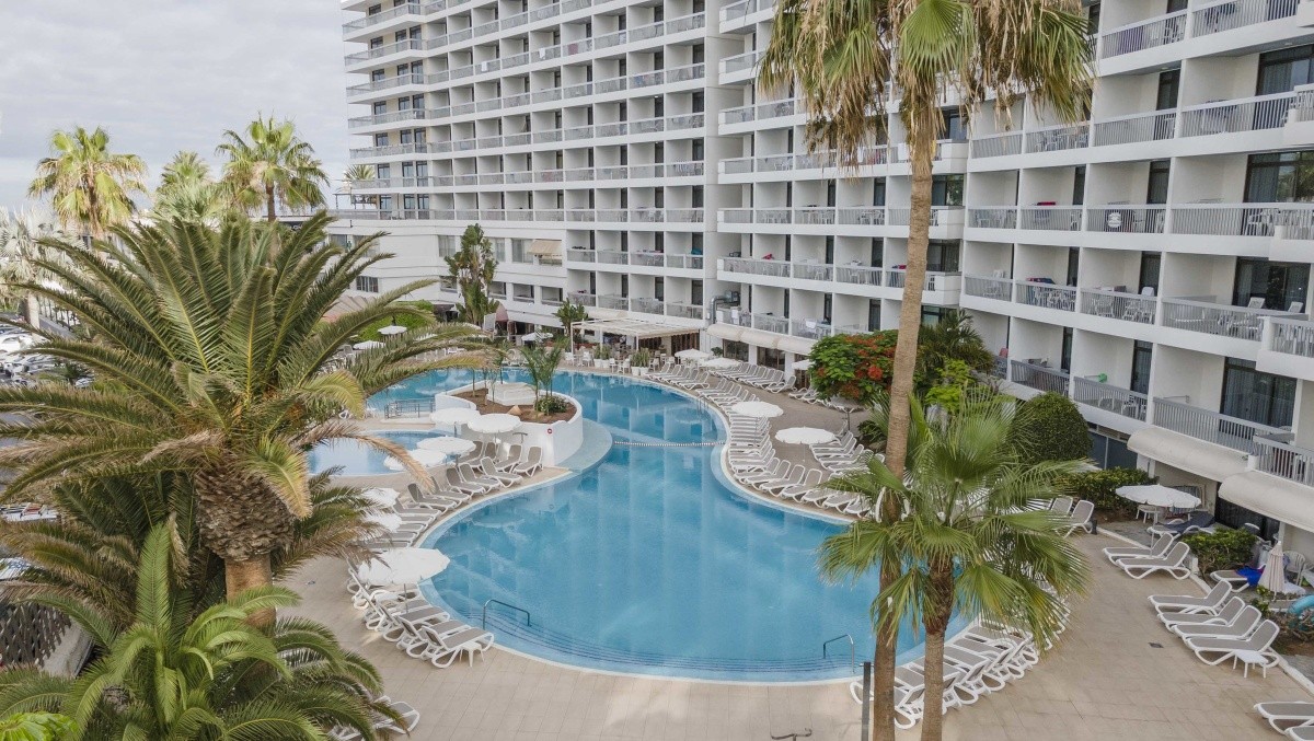 Ona Palm Beach