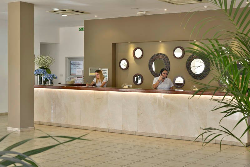 Makronisos Village Club