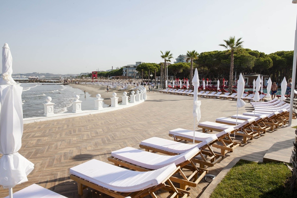 Prestige Resort & Aquapark