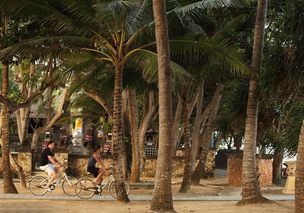Puri Santrian Beach Resort & Spa