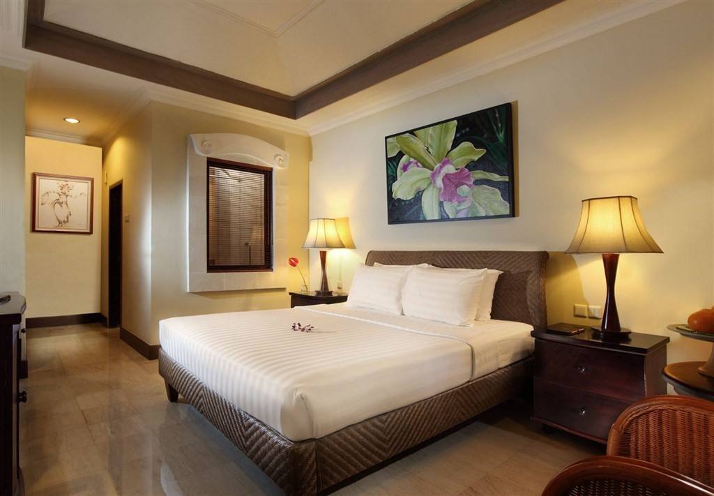 Puri Santrian Beach Resort & Spa