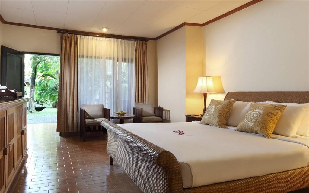 Puri Santrian Beach Resort & Spa