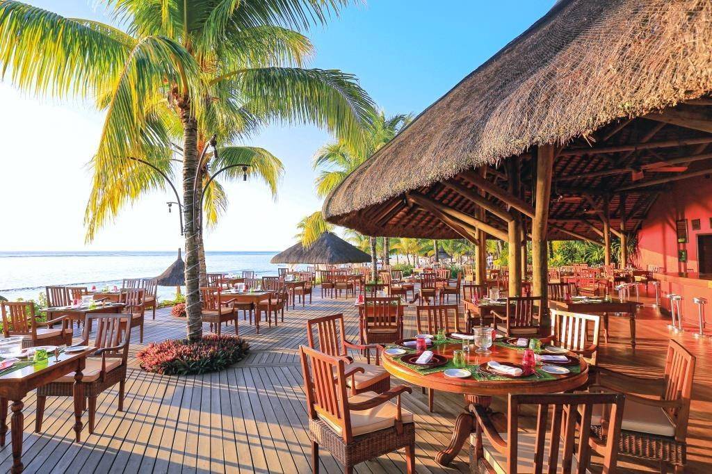 Victoria Beachcomber Resort & Spa