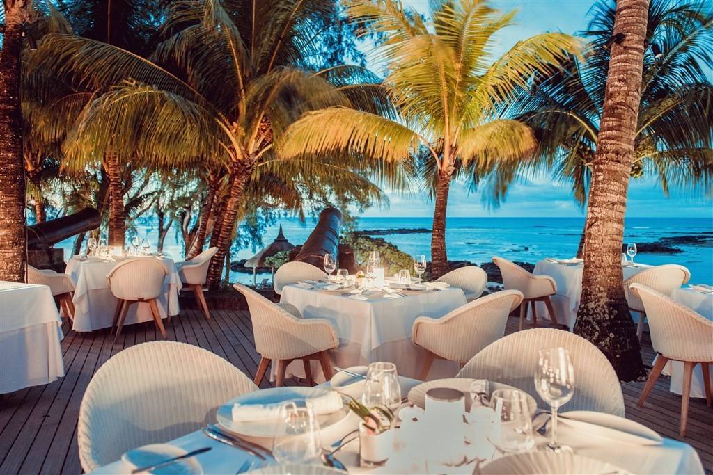 Paradis Beachcomber Golf Resort & Spa