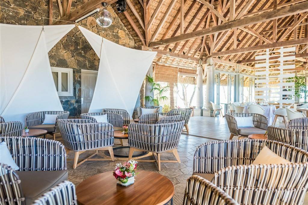 Paradis Beachcomber Golf Resort & Spa