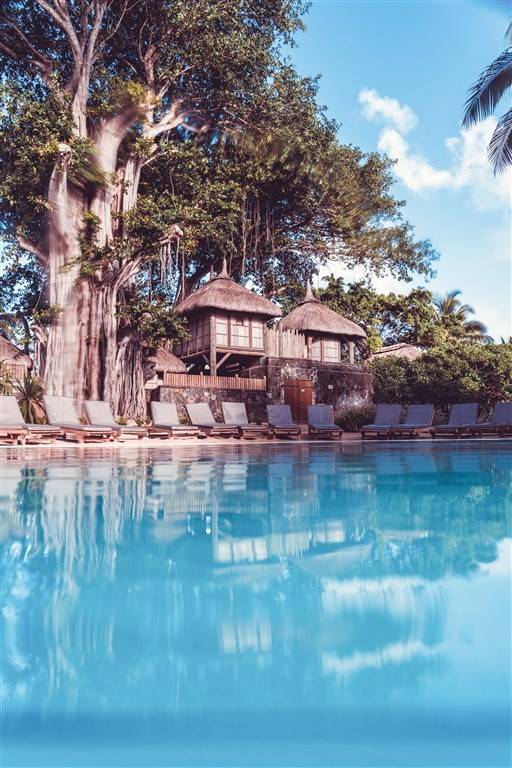 Paradis Beachcomber Golf Resort & Spa