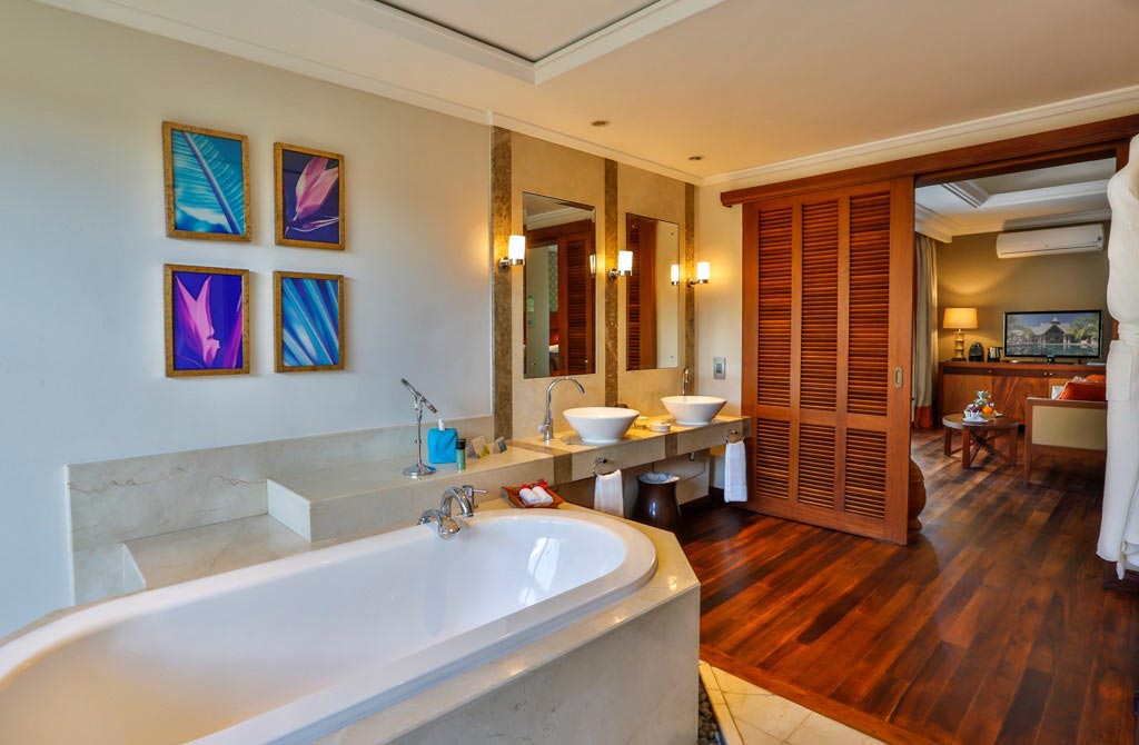 Maradiva Villas Resort & Spa
