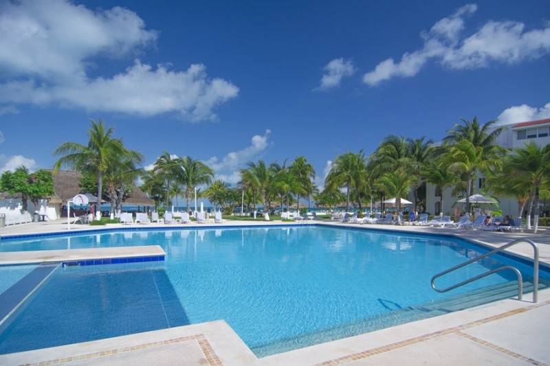 Beach Scape Kin Ha Villas & Suites