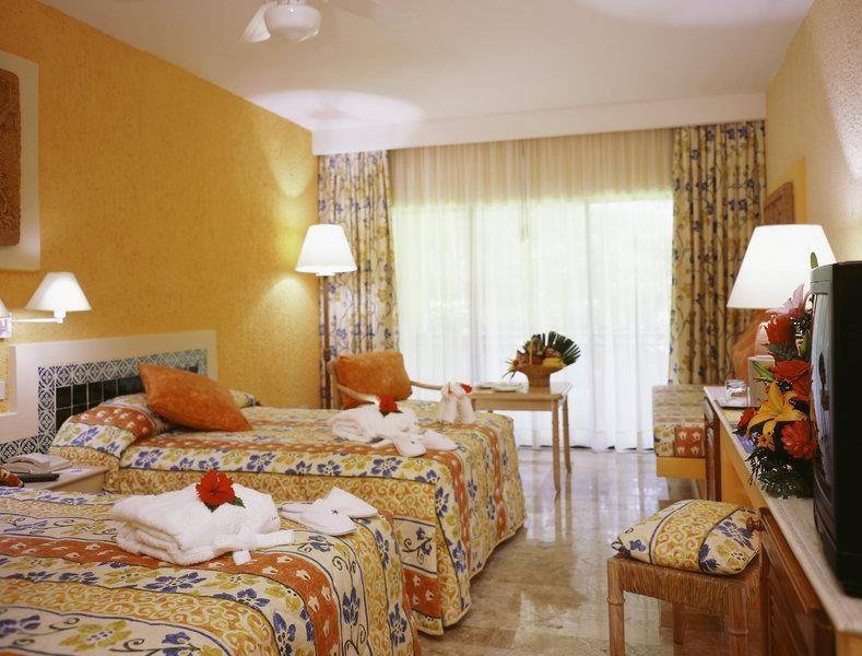 Iberostar Waves Tucán