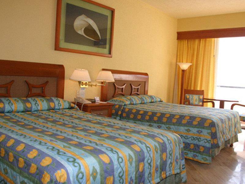 Crown Paradise Club Resort