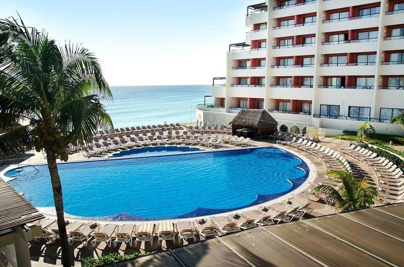 Crown Paradise Club Resort