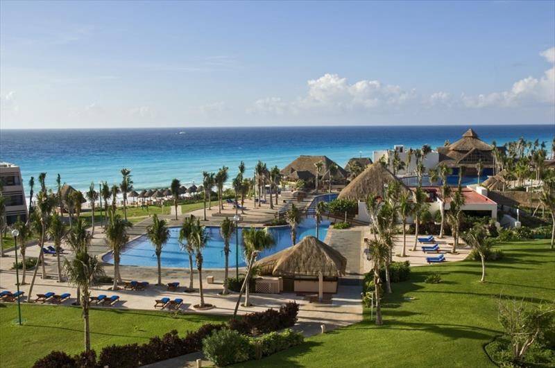 The Pyramid At Grand Oasis Cancún