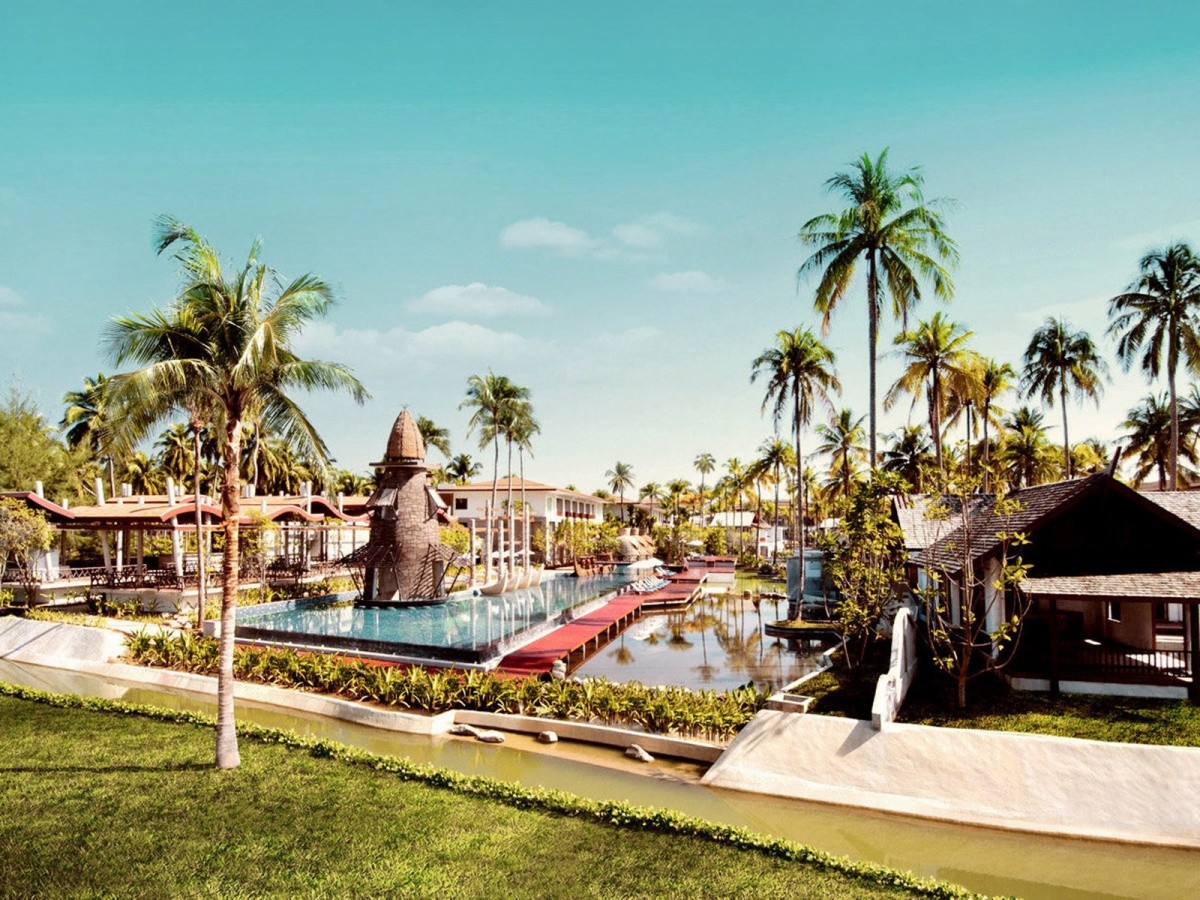 Graceland Khaolak Resort & Spa