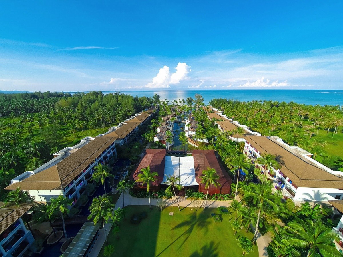 Graceland Khaolak Resort & Spa