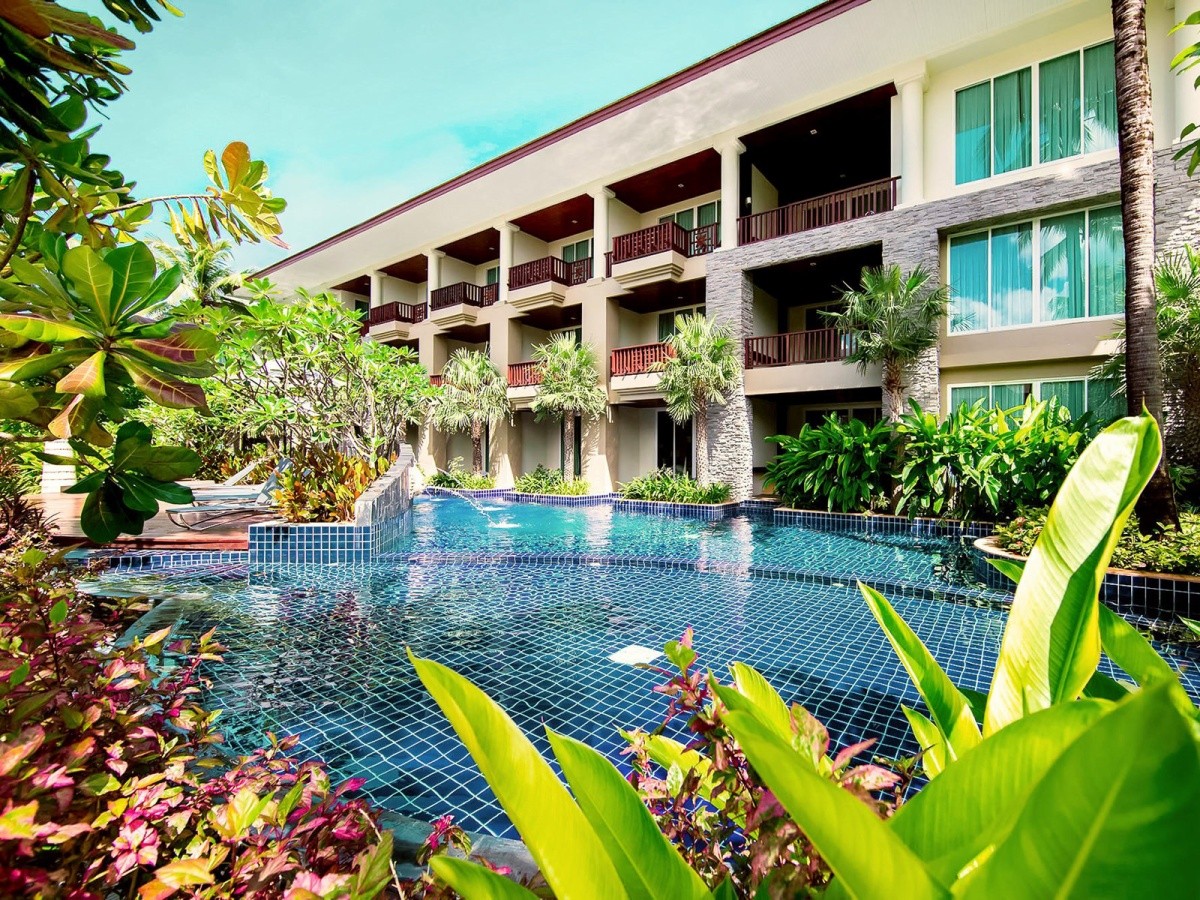 Graceland Khaolak Resort & Spa