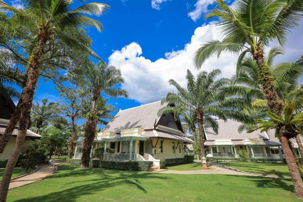 La Solaya Khao Lak (Ex. Mukdara Beach Villa)