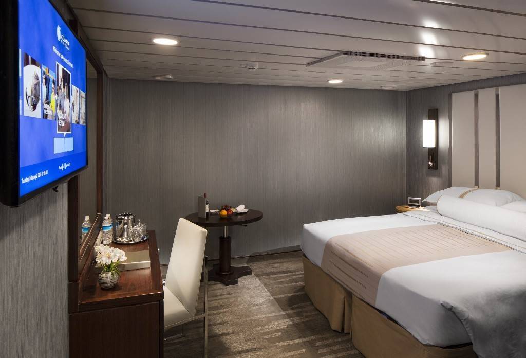 Azamara Pursuit