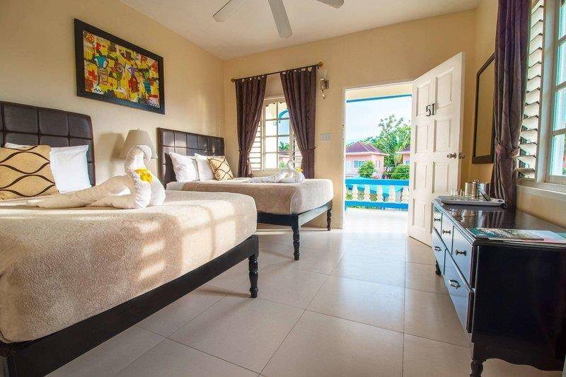 Traveller's Beach Resort