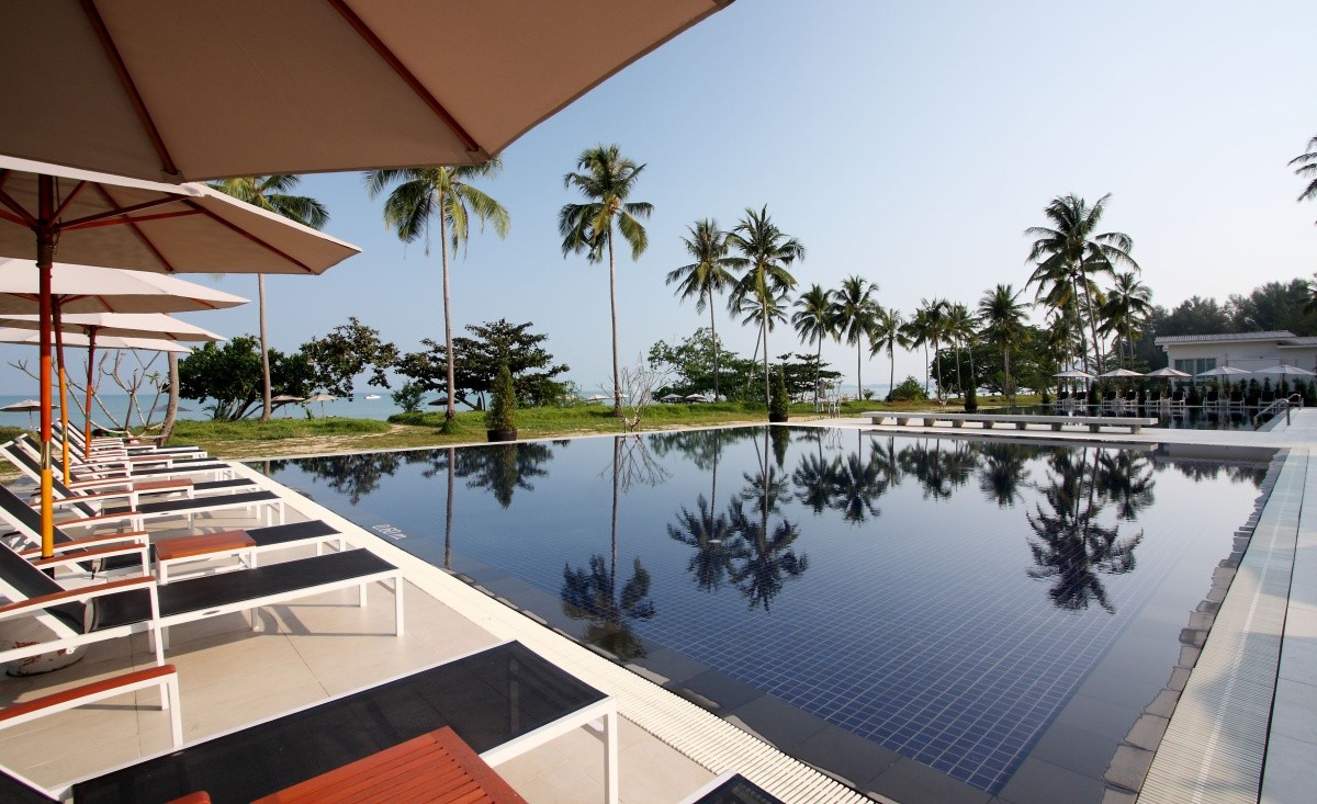 Kantary Beach