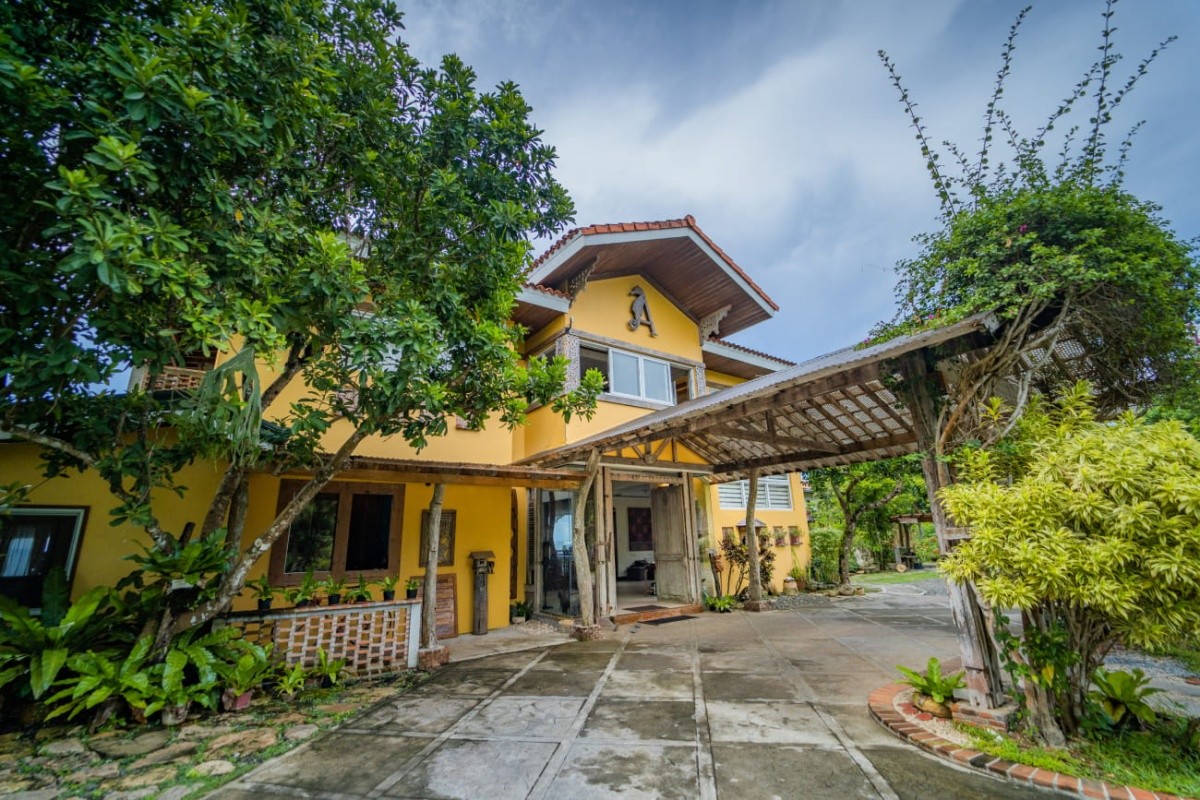 Amarela Resort