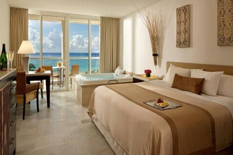 Playacar Palace Resort