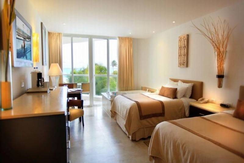 Playacar Palace Resort