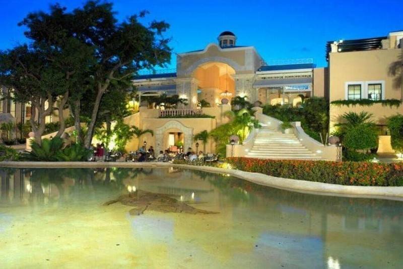 Royal Hideaway Playacar - Adults Only
