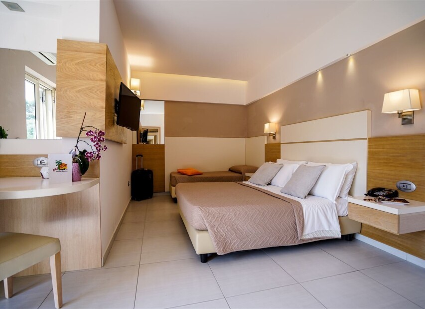 Villagio Old River