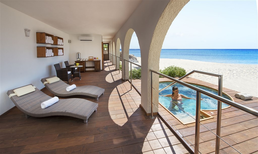 Is Morus Relais