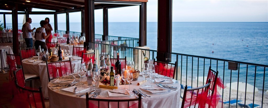 Is Morus Relais
