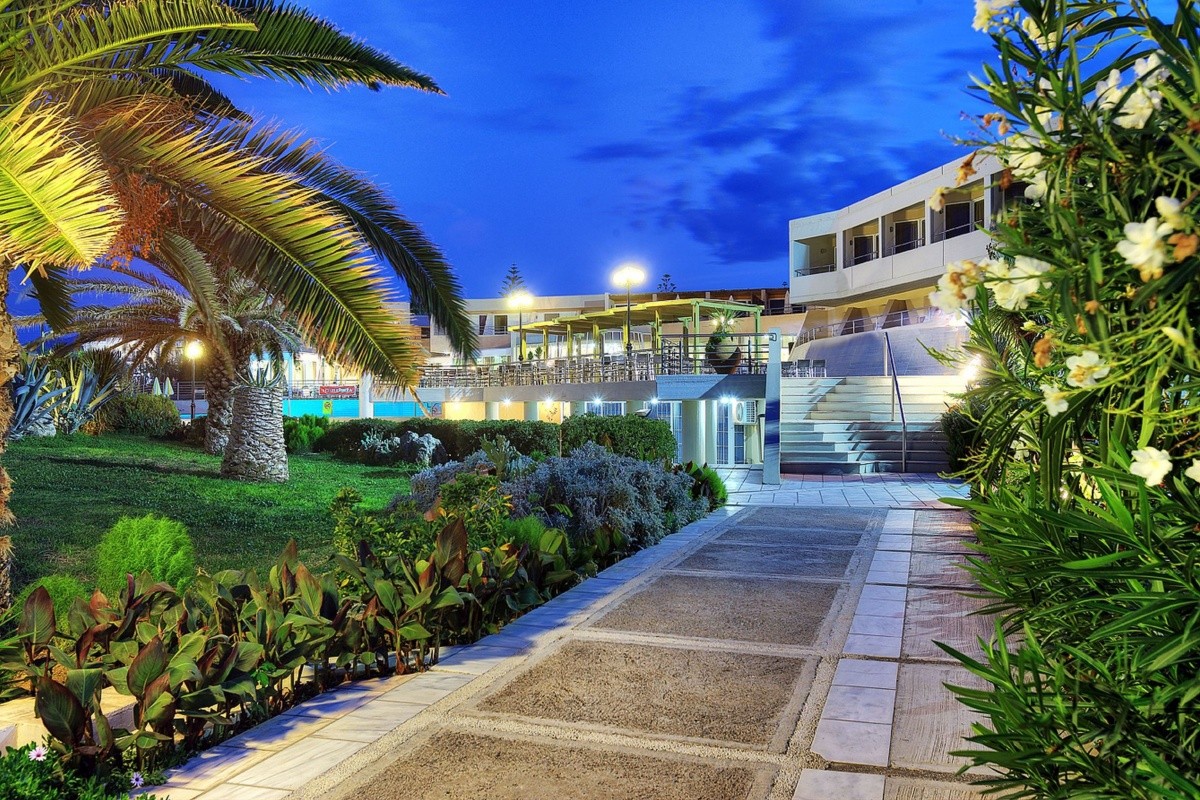 Santa Marina Beach Resort