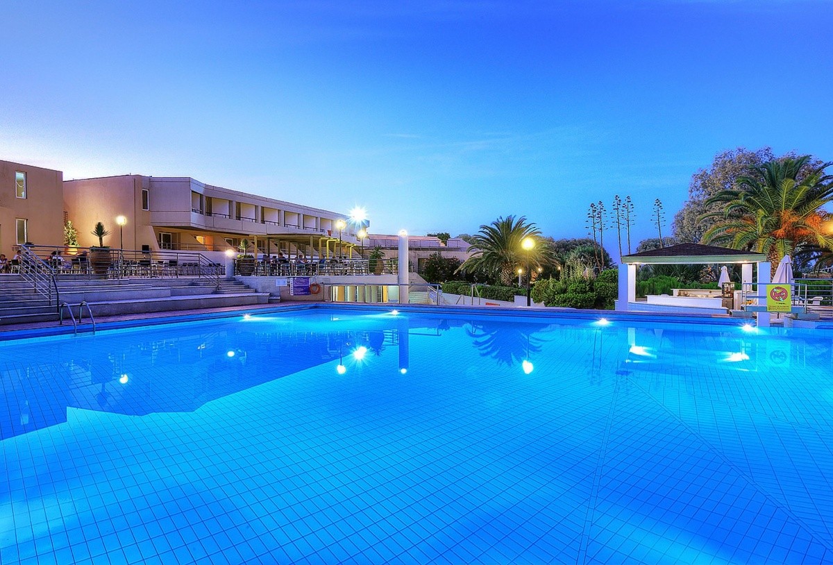 Santa Marina Beach Resort
