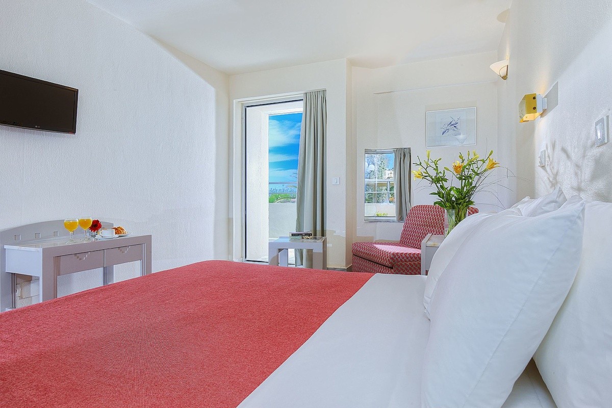 Santa Marina Beach Resort