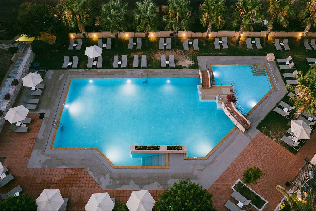 Santa Marina Beach Resort