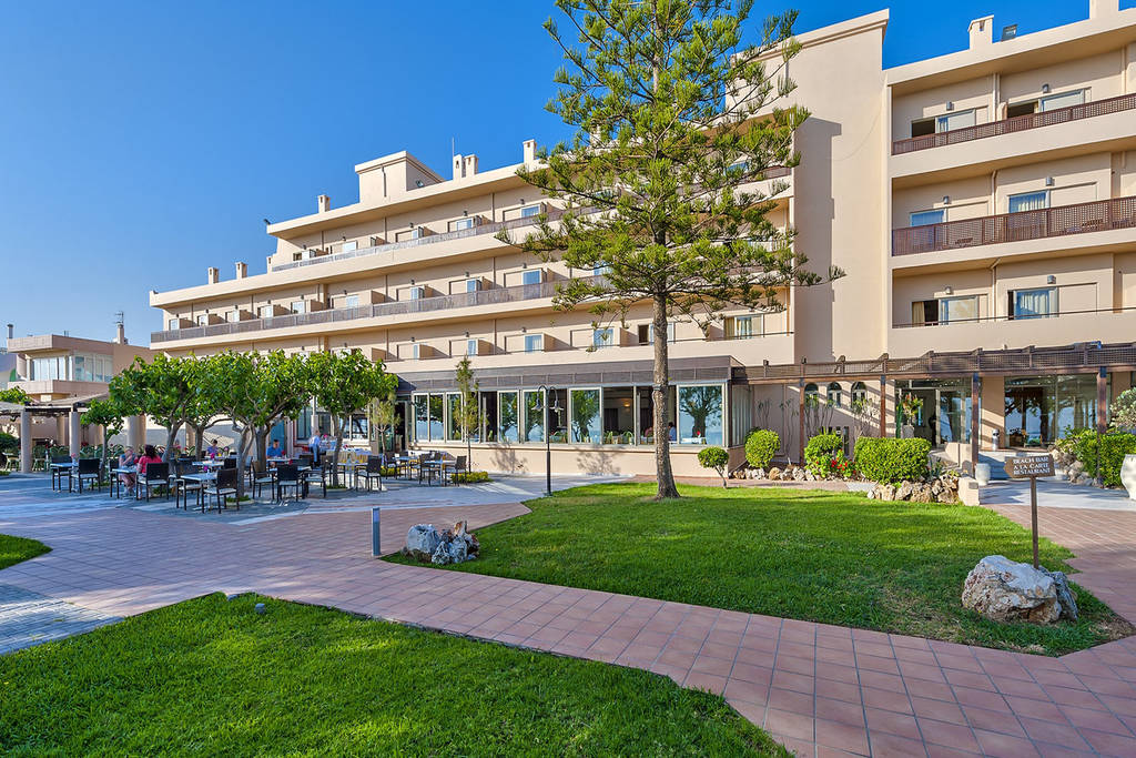 Santa Marina Beach Resort