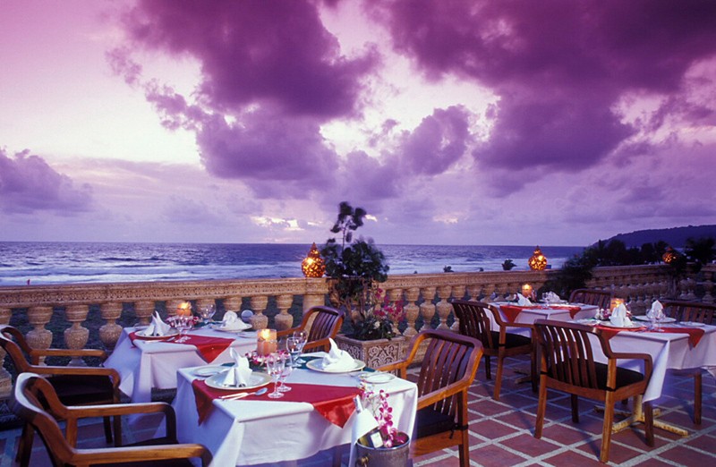 Thavorn Palm Beach Resort