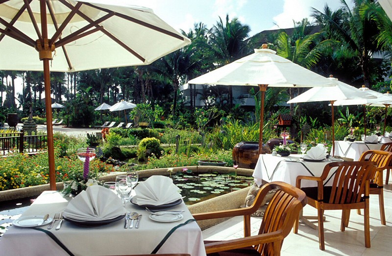 Thavorn Palm Beach Resort