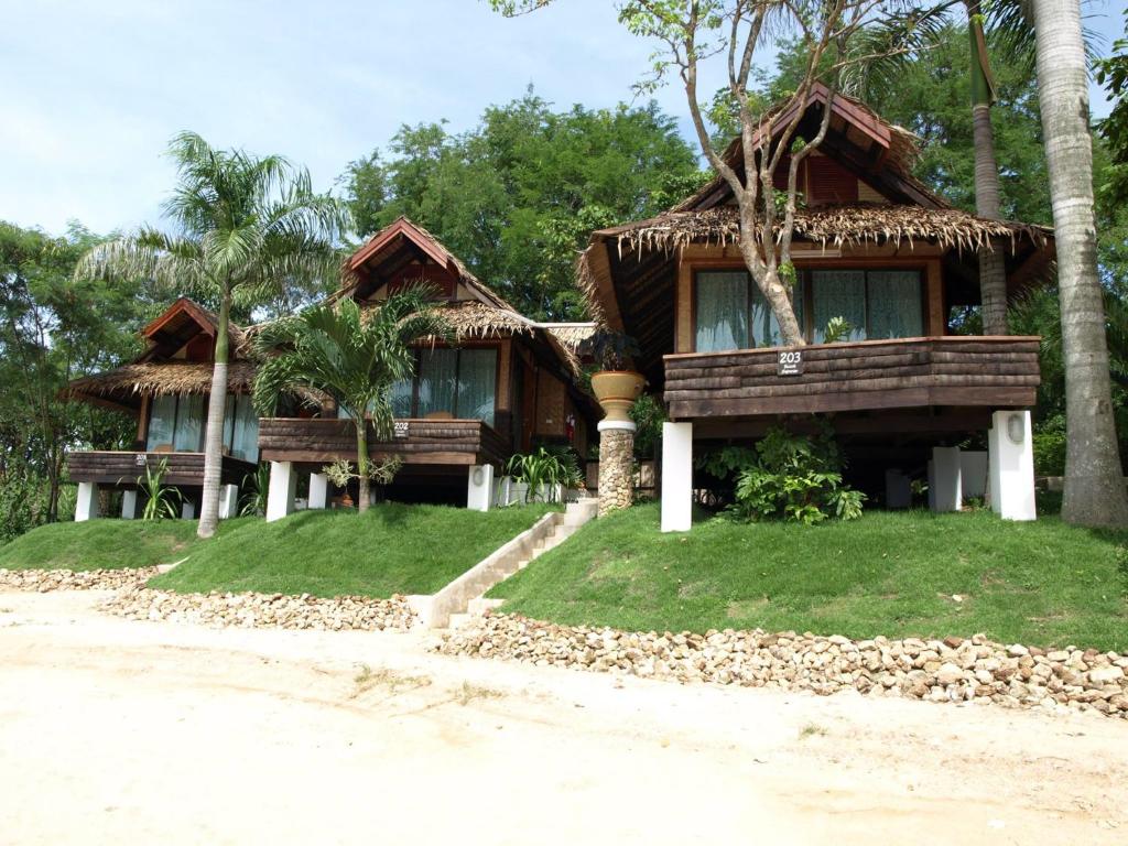 Sunset Village