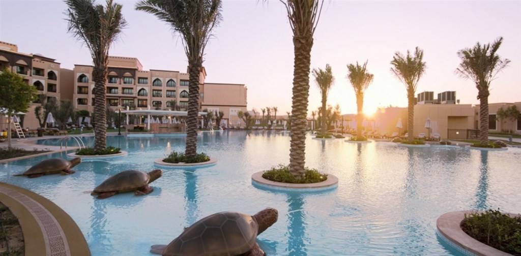Saadiyat Rotana Resort & Villas